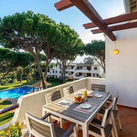 Family Pool & Terrace