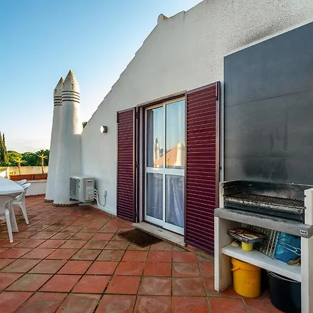 Family Pool & Terrace *