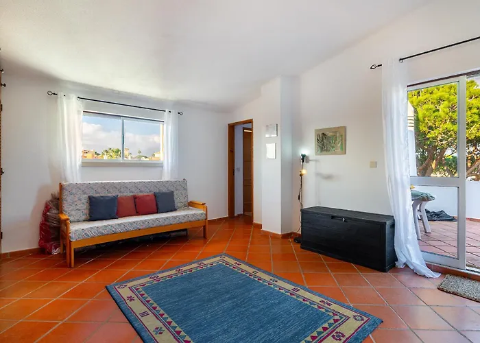 Family Pool & Terrace Apartment